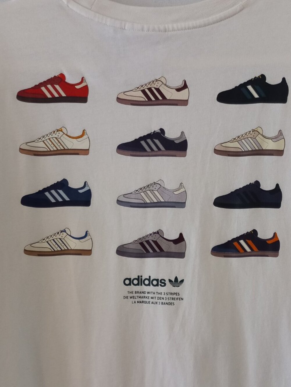ADIDAS sneakers print t-shirt